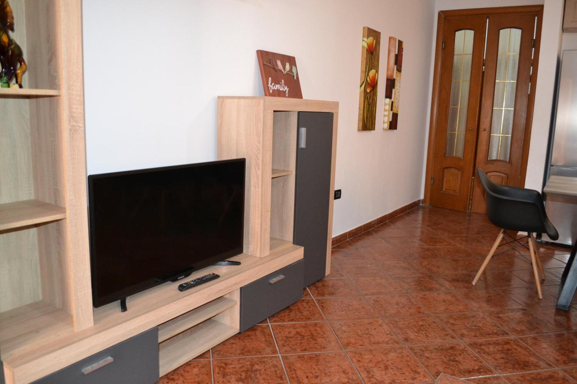 Central 5 Bedrooms Apartment Partial Seaview Вльора Екстер'єр фото