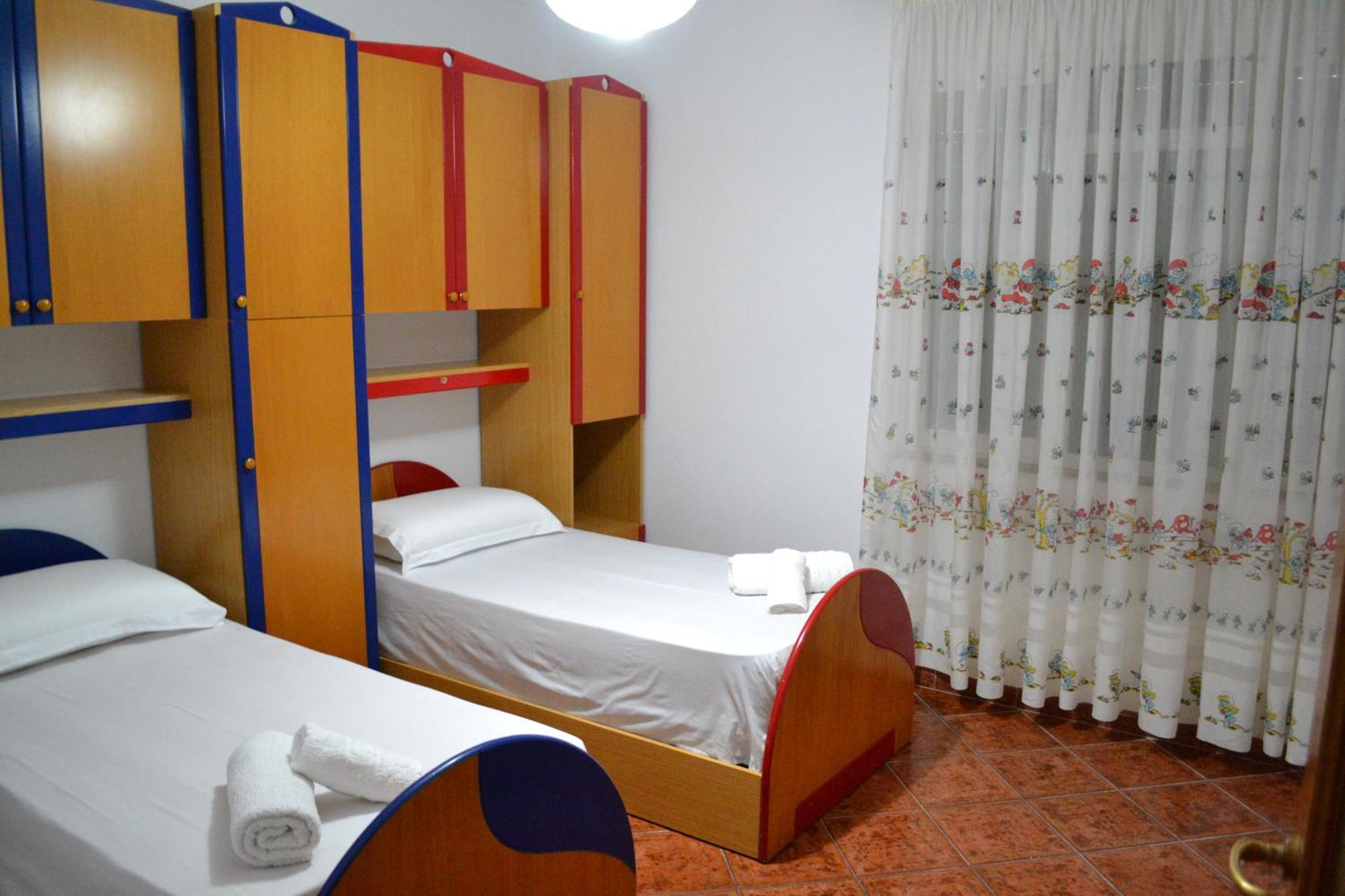 Central 5 Bedrooms Apartment Partial Seaview Вльора Екстер'єр фото